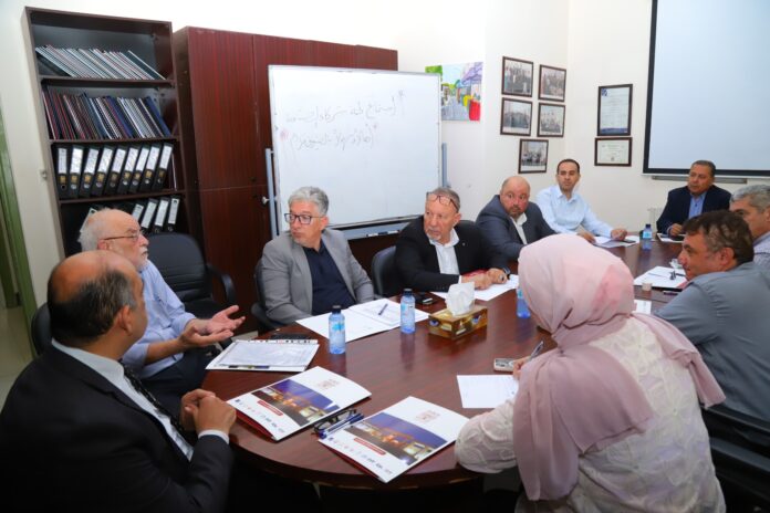 قسم الكيمياء بجامعة البترا يطلق مبادرة استراتيجية لتعزيز الشراكة مع الصناعة ويضع خارطة طريق لتطوير برنامج البكالوريوس
