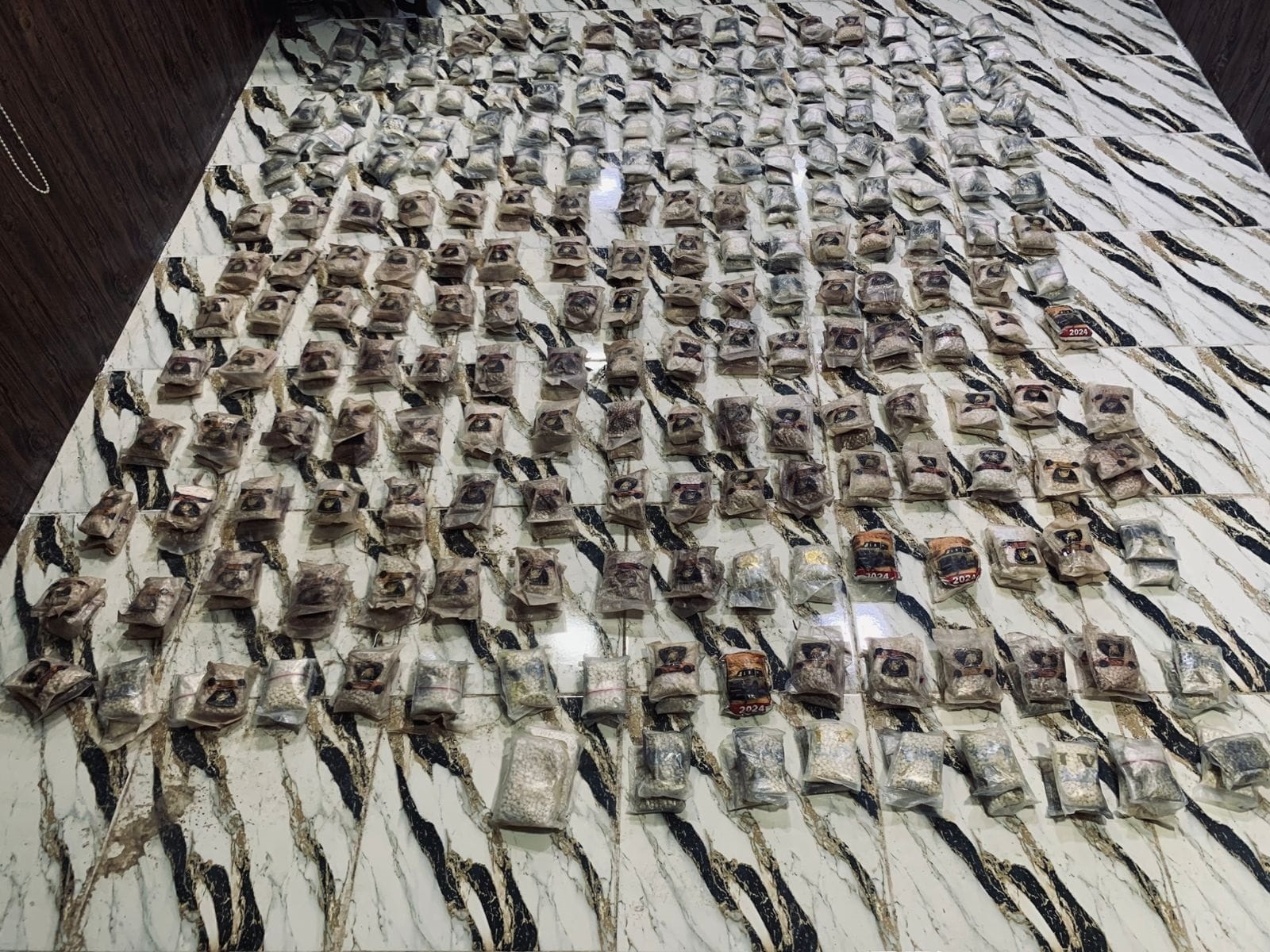 احباط محاولة تسلل وتهريب كمية كبيرة من المواد المخدرة (صورة)