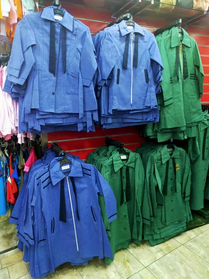 توقعات بانخفاض أسعار الزي المدرسي بفعل المنافسة