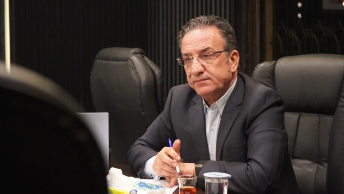 العلاقمة يهنئ د . مصطفى ياغي العلاقمة يهنئ د . مصطفى ياغي