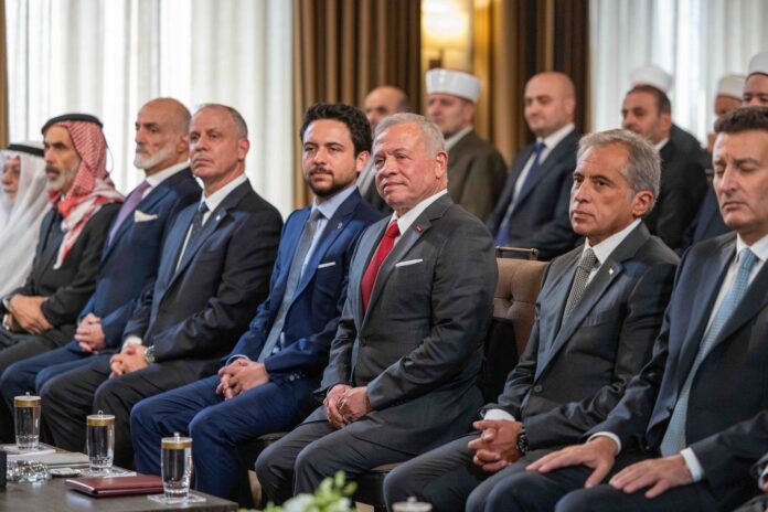 الملك وولي العهد يحضران الفعالية الدينية بمناسبة ذكرى مرور 1500 عام على المولد النبوي الملك وولي العهد يحضران الفعالية الدينية بمناسبة ذكرى مرور 1500 عام على المولد النبوي