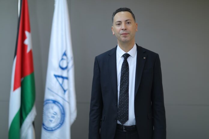 باحث أردني من  باحث أردني من