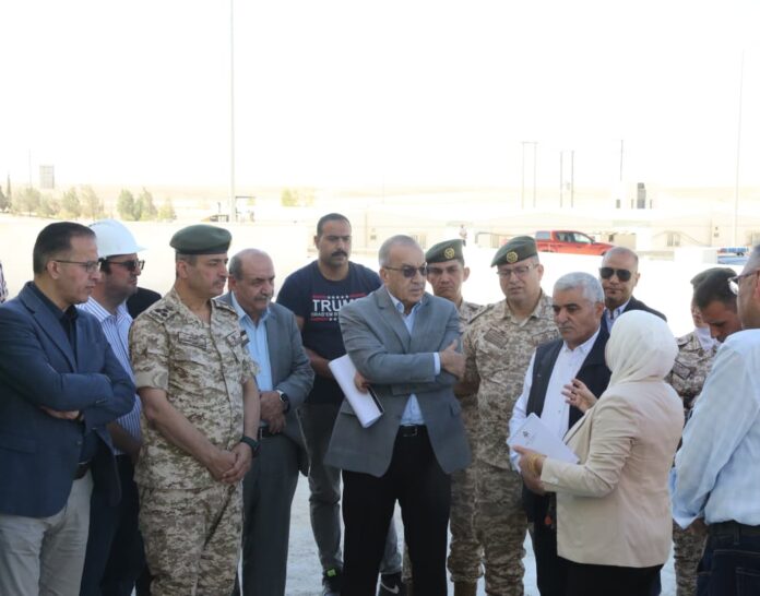 وزير الأشغال يتفقد مشروعي مستشفى معان العسكري والحكومي