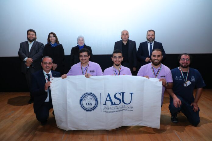 اختتام المسابقة الوطنية للبرمجة في جامعة العلوم التطبيقية الخاصة برعاية الأميرة سمية بنت الحسن (صور)