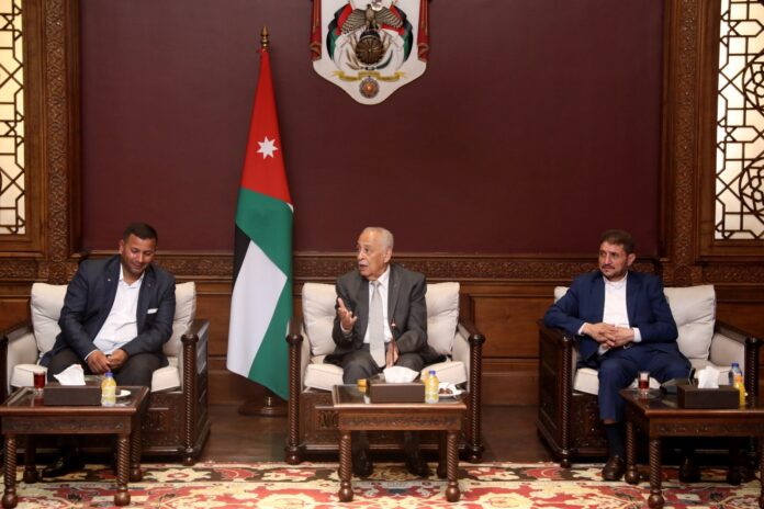 العيسوي: حكمة الملك وقيادته رسخت مكانة الأردن وصوته المدافع عن قضايا أمته العيسوي: حكمة الملك وقيادته رسخت مكانة الأردن وصوته المدافع عن قضايا أمته