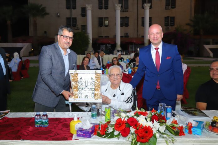 رئيس جامعة البترا يرعى حفل العشاء السنوي لنادي الجامعة