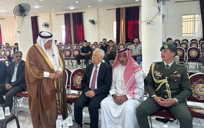 مندوبا عن الملك وولي العهد.. العيسوي يعزي عشيرة المهيرات مندوبا عن الملك وولي العهد.. العيسوي يعزي عشيرة المهيرات