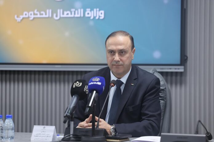 المومني : ندرس إعداد نظام خاص بالناطقين الإعلاميين