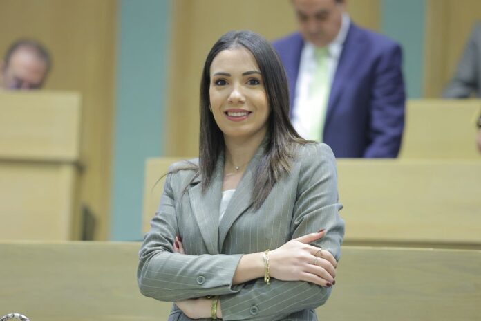 النائلب الخزوز تقدم قراءة برلمانية لاداء المالية العامة للنصف الأول من العام 2025 النائلب الخزوز تقدم قراءة برلمانية لاداء المالية العامة للنصف الأول من العام 2025