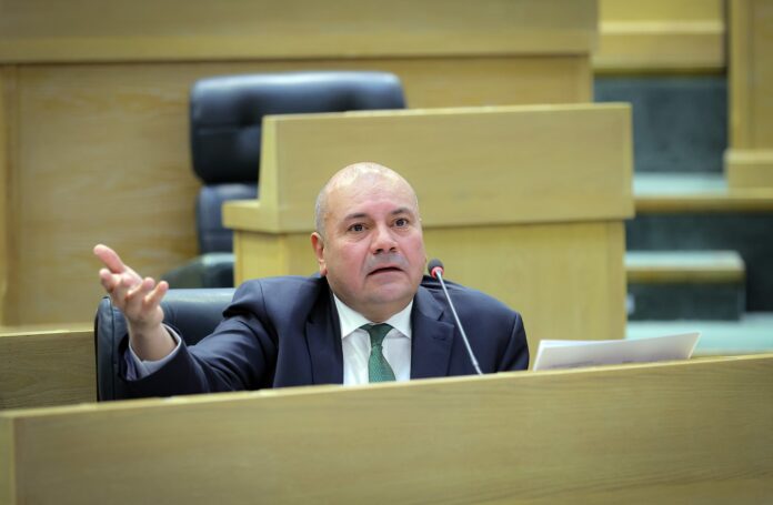 العودات : دور الأحزاب لا يقف عند حدود المشاركة السياسية