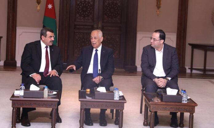 العيسوي: حكمة الملك تنير درب الأمة وتجعل من الأردن ضمير المنطقة وصوت العدالة في زمن الاضطراب العيسوي: حكمة الملك تنير درب الأمة وتجعل من الأردن ضمير المنطقة وصوت العدالة في زمن الاضطراب