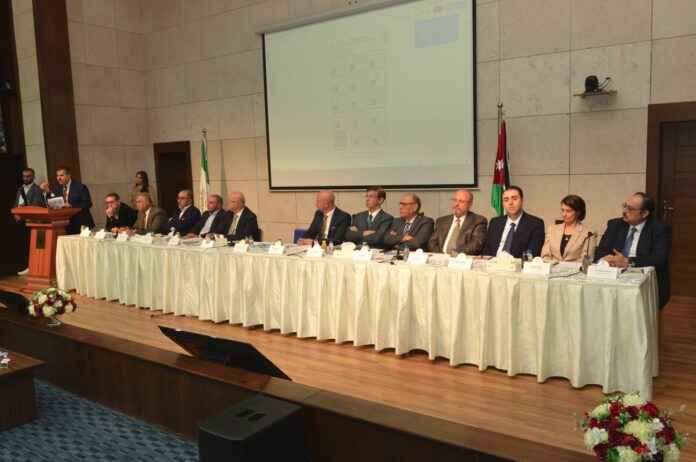 رئيس جامعة البترا يلتقي الطلبة المستجدين للعام الجامعي 2025/2026 رئيس جامعة البترا يلتقي الطلبة المستجدين للعام الجامعي 2025/2026