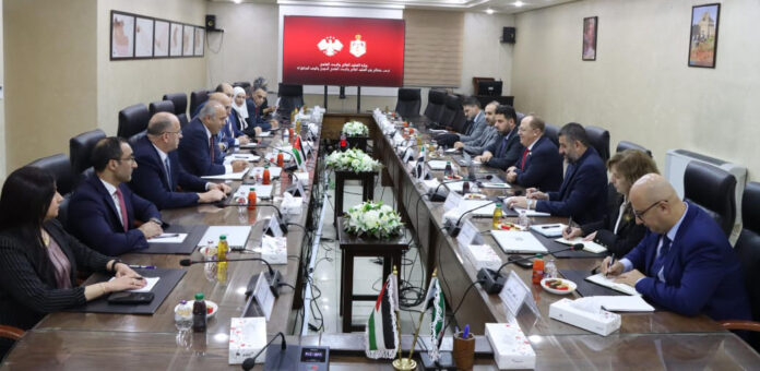 الأردن وسوريا يبحثان تعزيز التعاون الأكاديمي الأردن وسوريا يبحثان تعزيز التعاون الأكاديمي