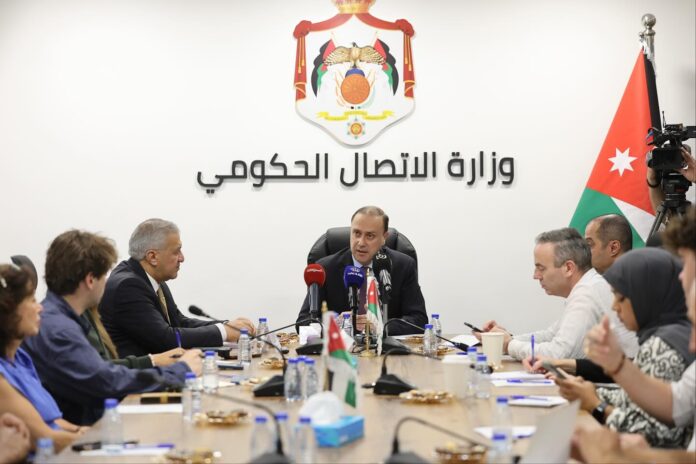 المومني: تأثير الأردن الدولي والإقليمي مستمد من الخطاب السياسي المتزن والحكيم المومني: تأثير الأردن الدولي والإقليمي مستمد من الخطاب السياسي المتزن والحكيم