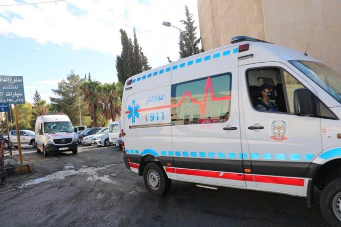 انقاذ 3 أشخاص علقوا بمجرى سيل في الطفيلة