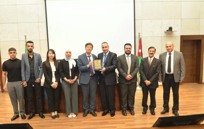 جامعة البترا تنظم محاضرة تعريفية حول شعر الطبيعة الياباني 