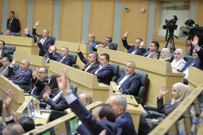 في سابقة نيابية .. النواب يختارون اعضاء اللجان بالتوافق - اسماء