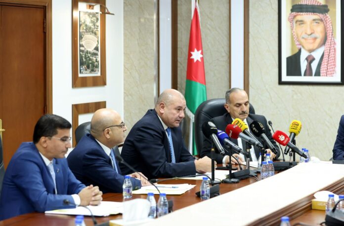 211 الف دينار قيمة الزيادة في موازنة وزارة الشؤون السياسية والبرلمانية