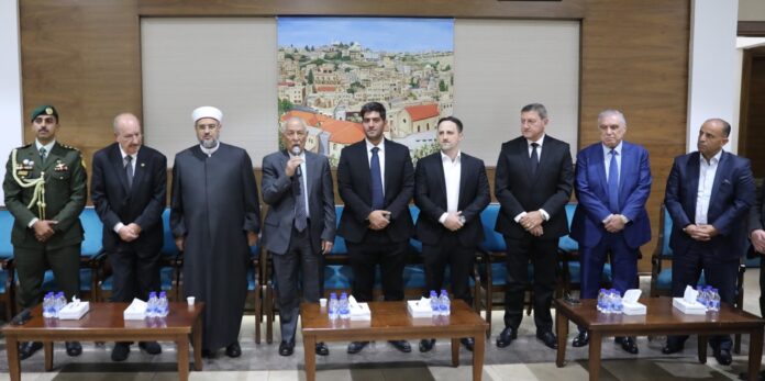 مندوبا عن الملك وولي العهد .. العيسوي يعزي عشائر الشويحات ومشربش والملكاوي والمساعيد والخزاعلة