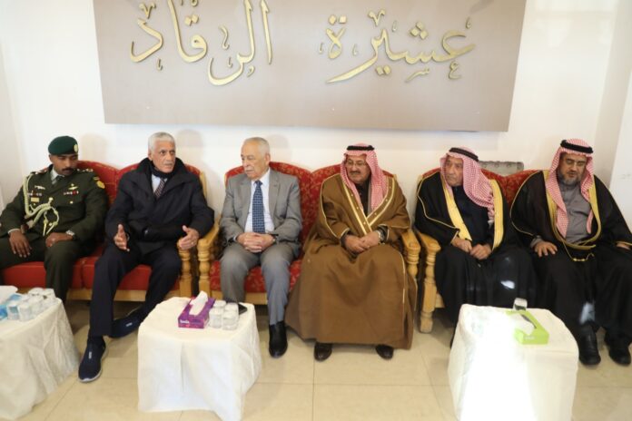 مندوبا عن الملك وولي العهد .. العيسوي يعزي الرقاد والعمرو