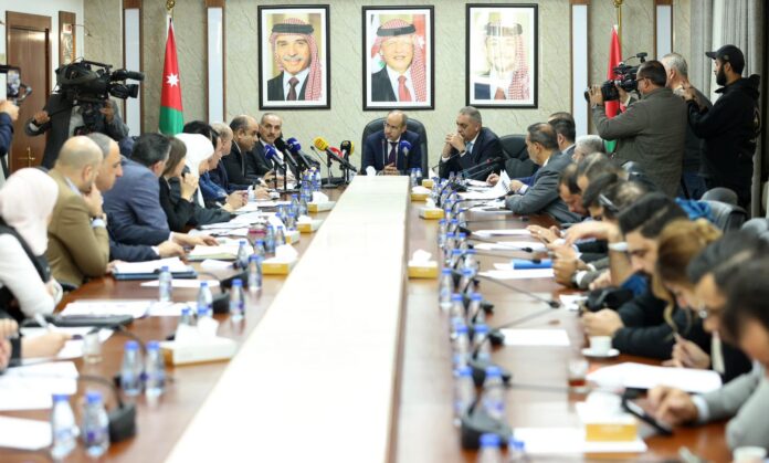 النائب السليحات يطالب بتزويده بتقارير حول انجازات هيئة الاوراق المالية خلال عام 2025