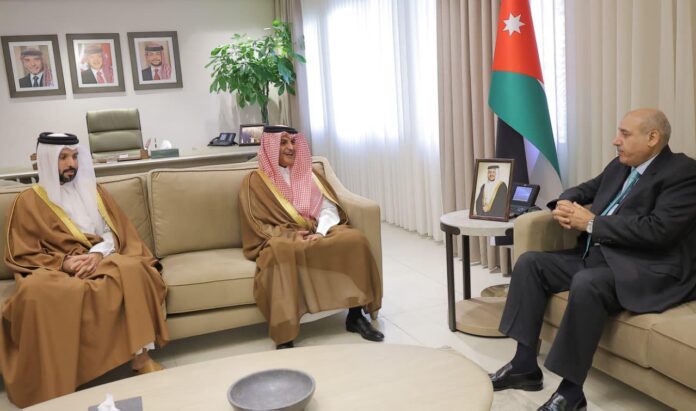 رئيس مجلس النواب يلتقي السفير القطري