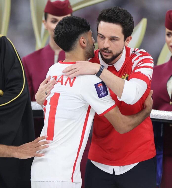 ولي العهد يطمئن على صحة اللاعب يزن النعيمات هاتفيا