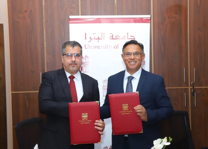 جامعة البترا وجامعة ولفرهامبتون توقعان مذكرة تفاهم لتعزيز التعاون الأكاديمي والبحثي