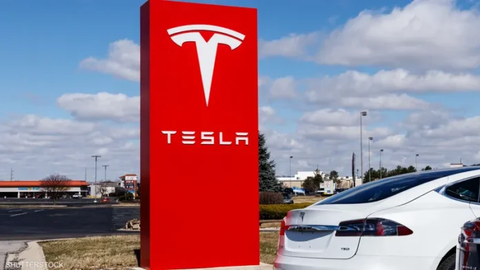 شركة تسلا تصدم عشاقها .. النظام سيصبح باشتراك شهري