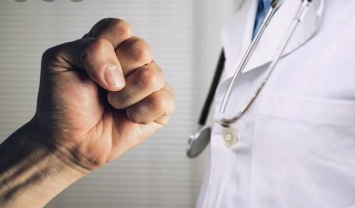 الاعتداء على ممرض وممرضة في مستشفى خاص بعمان