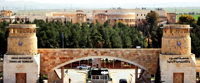 تجديد الاعتماد الدولي البريطاني للعلوم الطبية التطبيقية في 