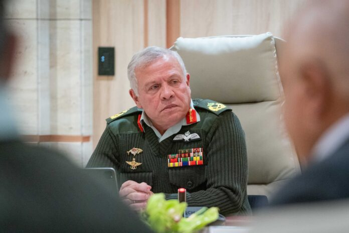 الملك يتلقى رسالة جوابية من رئيس هيئة الأركان المشتركة