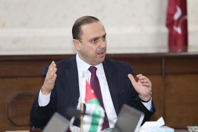 المومني تعليقاً على القرار الامريكي: جماعة الاخوان المسلمين في الاردن منحلة حكما منذ سنوات