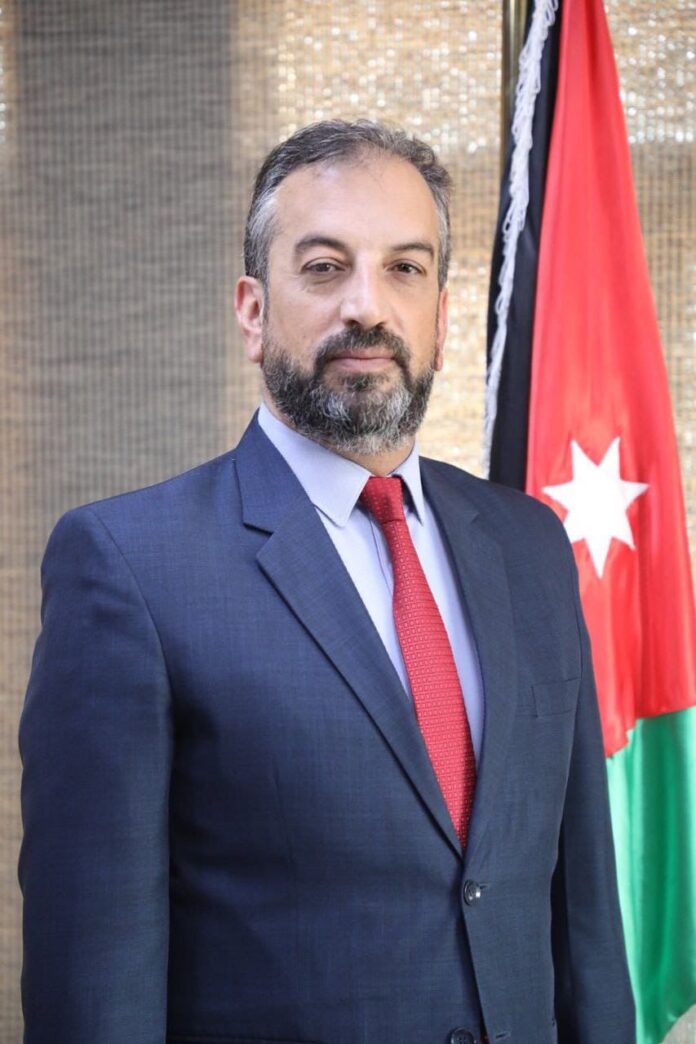 آل خطاب يكتب : عندما تتجاور العواصف المتناقضة: هاري في المتوسط والعواصف الثلجية في روسيا