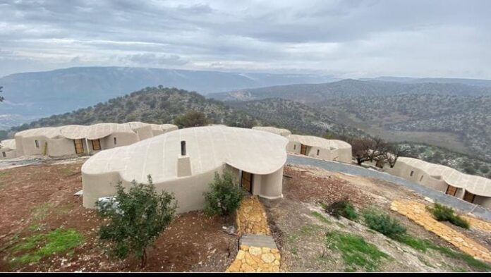 فايننشال تايمز تسلط الضوء على نُزل اليرموك وتبرز جمال الطبيعة للسياحة الأردنية