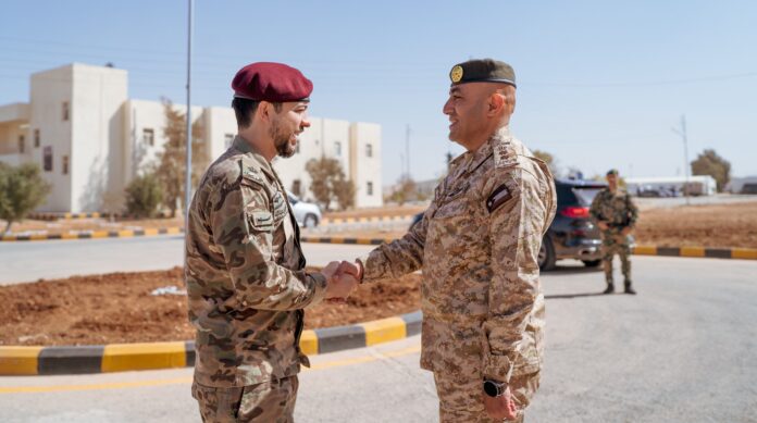 ولي العهد يزور مركز تدريب خدمة العلم ويطلع على سير البرامج التدريبية