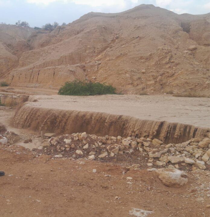 سلطة وادي الاردن : مستمرون بتفعيل غرف الطوارئ