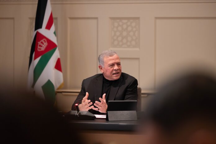 الملك عبدالله الثاني يكسر صمت الحرب ويتحرك نحو الخليج