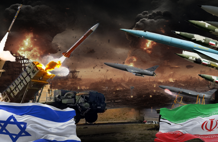 الحرس الثوري الإيراني يستهدف قلب تل أبيب وأعلنت الجبهة الداخلية الإسرائيلية، فجر الجمعة، رصد هجوم صاروخي جديد من إيران باتجاه إسرائيل. وحذرت السلطات الإسرائيلية من إطلاق صواريخ تجاه مناطق وسط وجنوب إسرائيل، ودعت الإسرائيليين التزام الملاجئ عقب تفعيل صافرات الإنذار. وأشارت وسائل إعلام إلى أن إيران استخدمت صواريخ انشطارية في الهجوم الأخير على تل أبيب. ووثقت مقاطع فيديو لحظة سقوط الصواريخ الإيرانية في تل أبيب بدون أي اعتراضات.