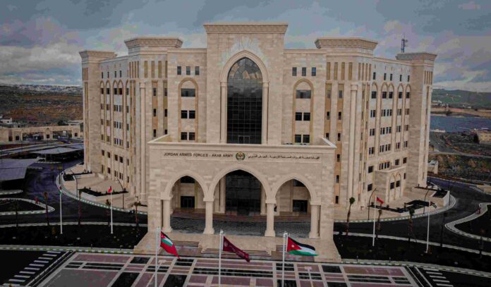 القوات المسلحة: استهداف أراضي المملكة بثلاثة صواريخ خلال ال 24 ساعة الماضية