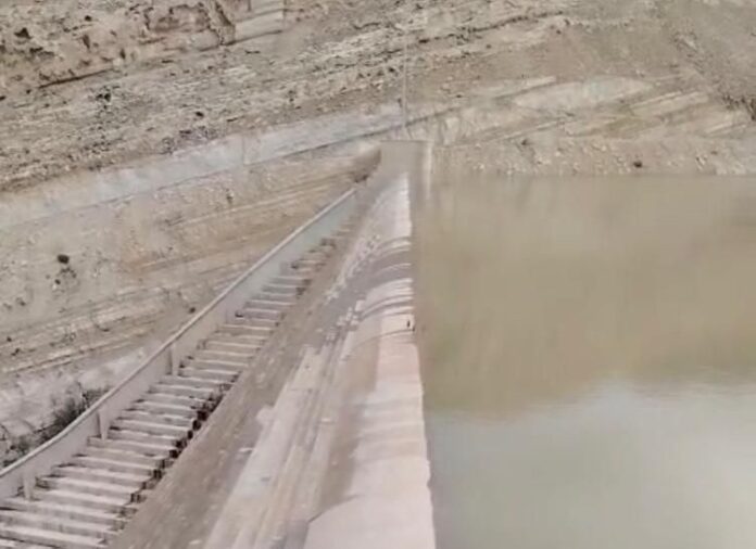 المياه تحذر من بدء فيضان سد التنور في الطفيلة