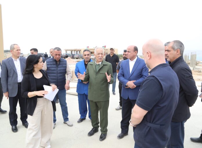 العيسوي يتفقد مشاريع مبادرات ملكية