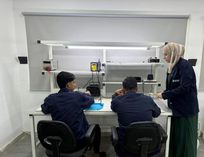 زين تطلق دورات مجانية جديدة للتدريب على صيانة الأجهزة الخلوية وأجهزة الألعاب الإلكترونية