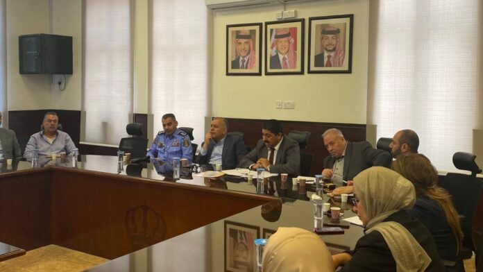 محافظ مأدبا يؤكد ضرورة رفع مستوى الجاهزية