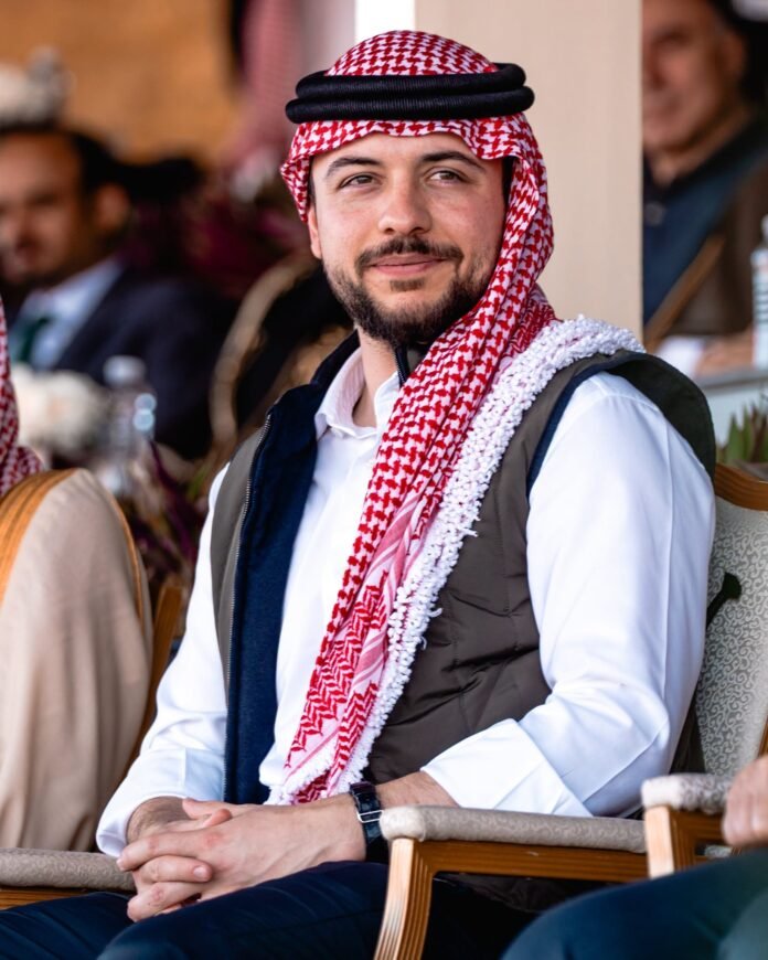الديوان الملكي يهنئ ولي العهد بعيد ميلاده الثاني والثلاثين