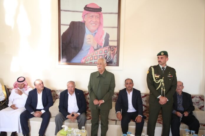 الديوان الملكي يعزي قبيلة بني صخر 