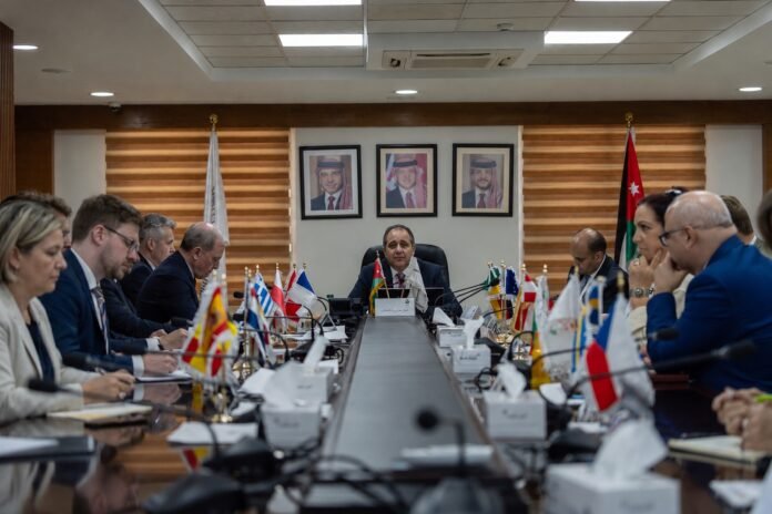 أبو غزالة وسفراء الاتحاد الأوروبي يبحثون التحضيرات لمؤتمر الاستثمار الأردني – الأوروبي