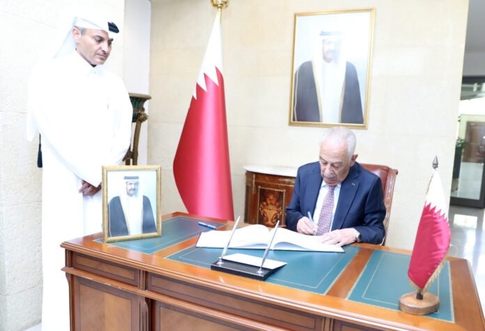 العيسوي يقدم واجب العزاء بوفاة الأمير الشيخ حمد بن خليفة آل ثاني