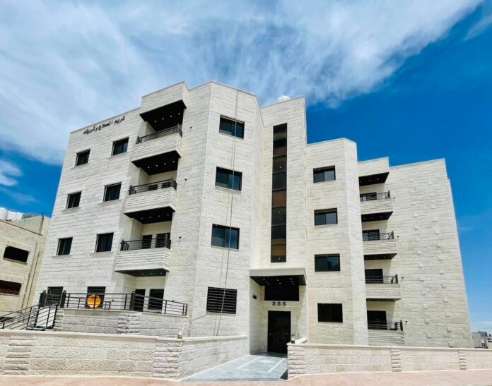 الإحصاءات: ارتفاع عدد رخص الأبنية الصادرة في المملكة بنسبة 3.2%