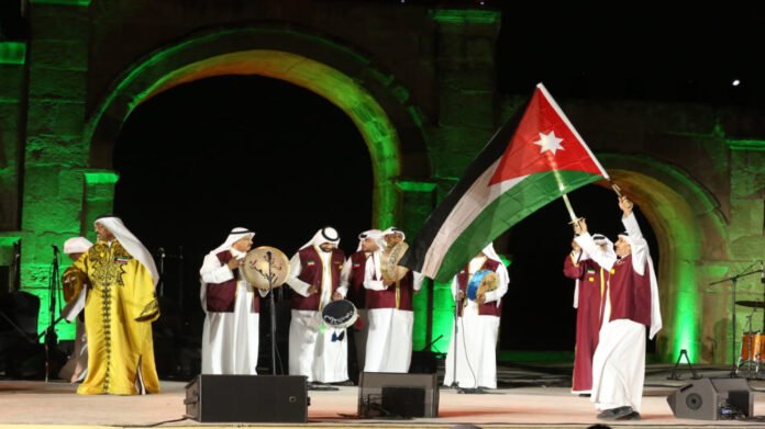 الكويت وكوريا ومصر وفلسطين ضيوف بفنهم على مسرح 